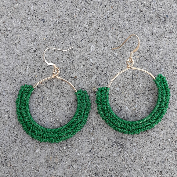 🛑SOLD Gold Emerald Green Hoop Earring - Picture 3 of 4